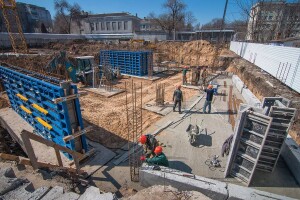 Сади Семіраміди. Ми приступили до зведення першого поверху нашого нового комплексу