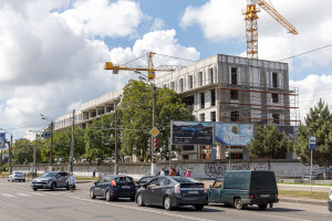 ЖК Rue Menars. Закінчуємо кладку на перших трьох секціях