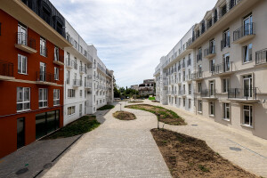 Внутрішній двір Rue Menars повністю готовий