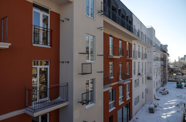 Rue Menars. Працюємо над фасадами 5 та 6 секцій