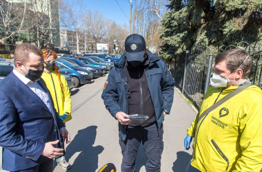 Передали одеським патрульним і співробітникам соцслужби тижневий запас засобів індивідуального захисту